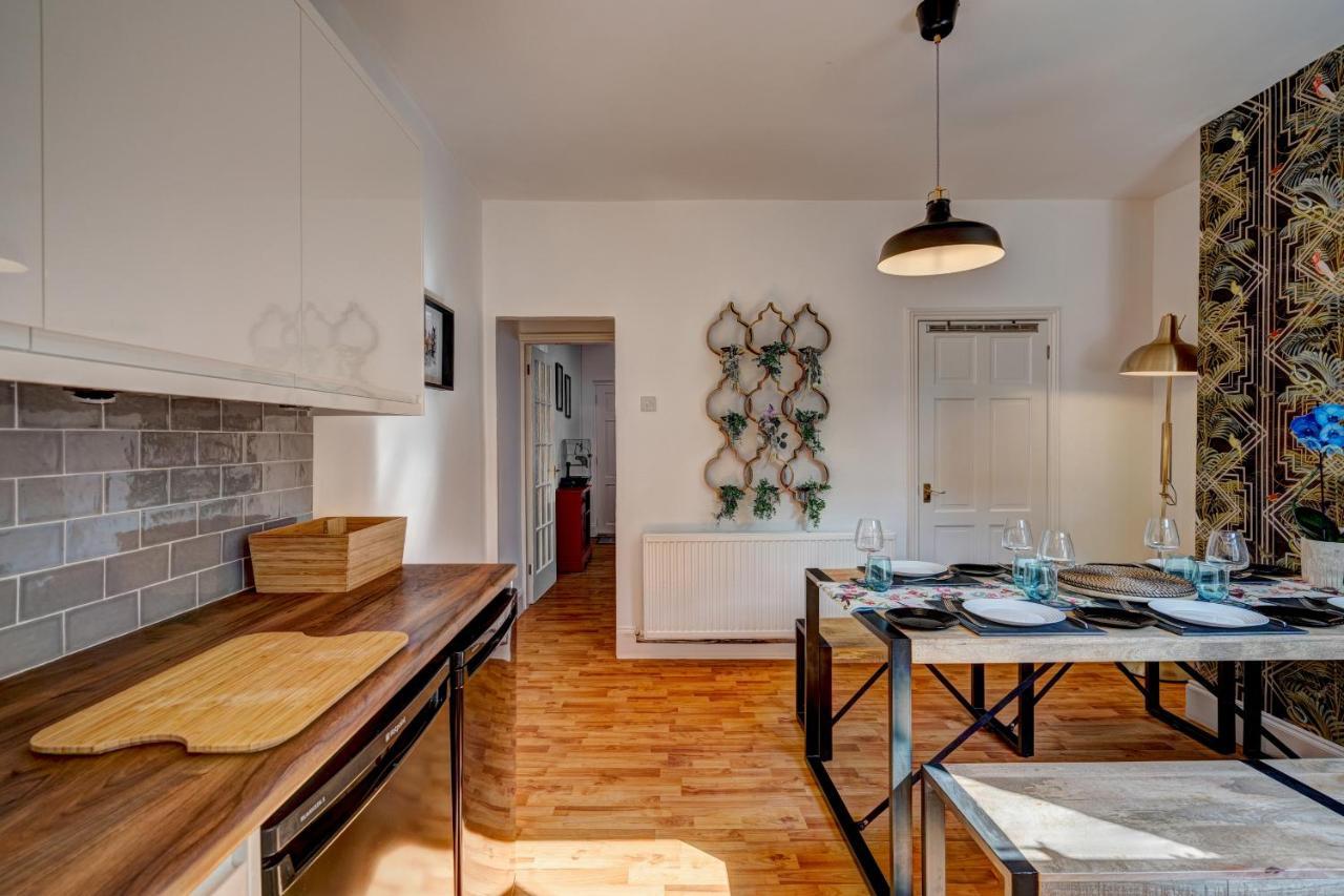 *New* Chester Canal Side 2 Bed Character Home Екстер'єр фото